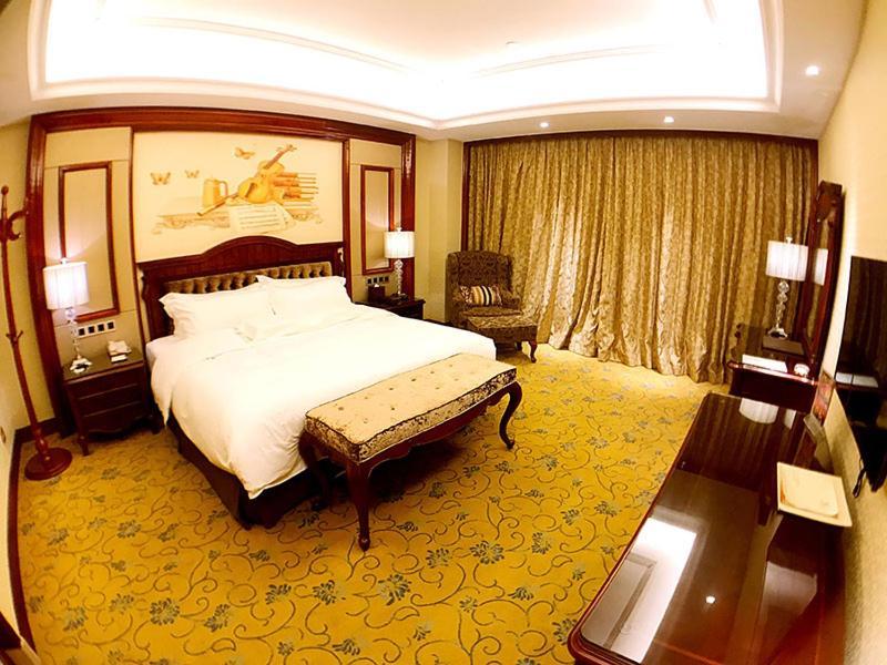 Venus Royal Hot Spring Hotel Guangdong Yangxi Store Екстериор снимка